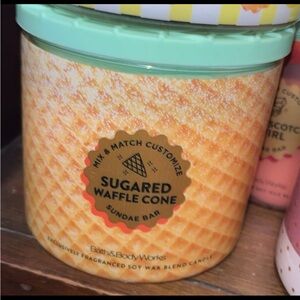 Bath & Body Works Sugared Waffle Cone Candle